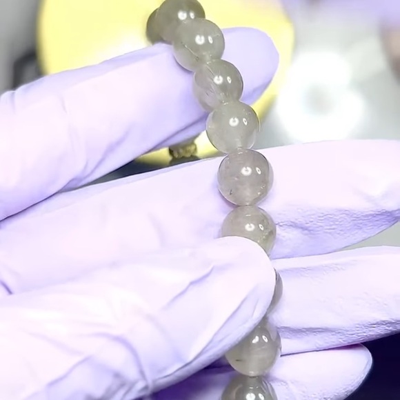 Green Rutilated Quartz Bracelet - Picture 5 of 7